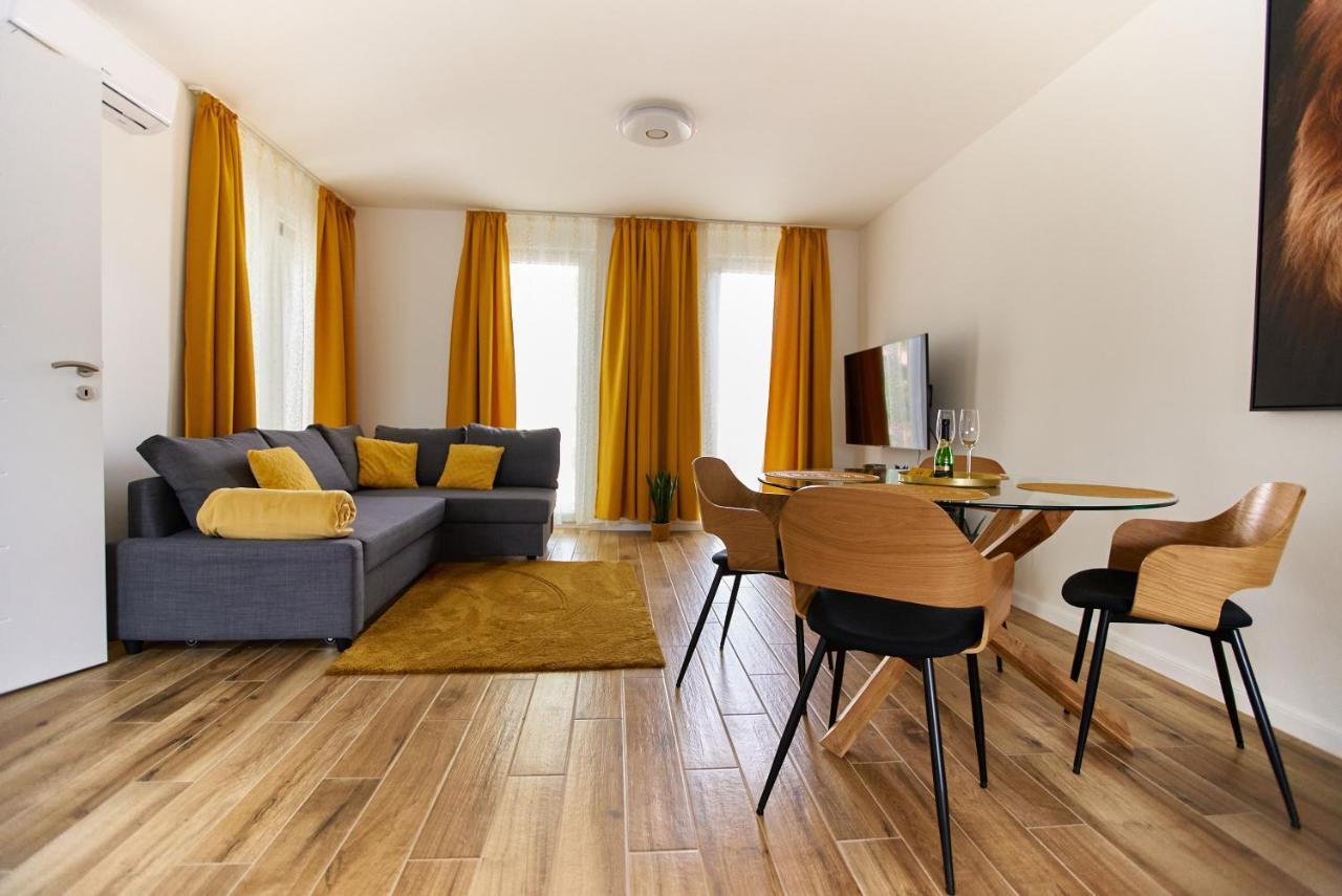 Starlight Bronze Szeged- Exclusive Leilighet Eksteriør bilde